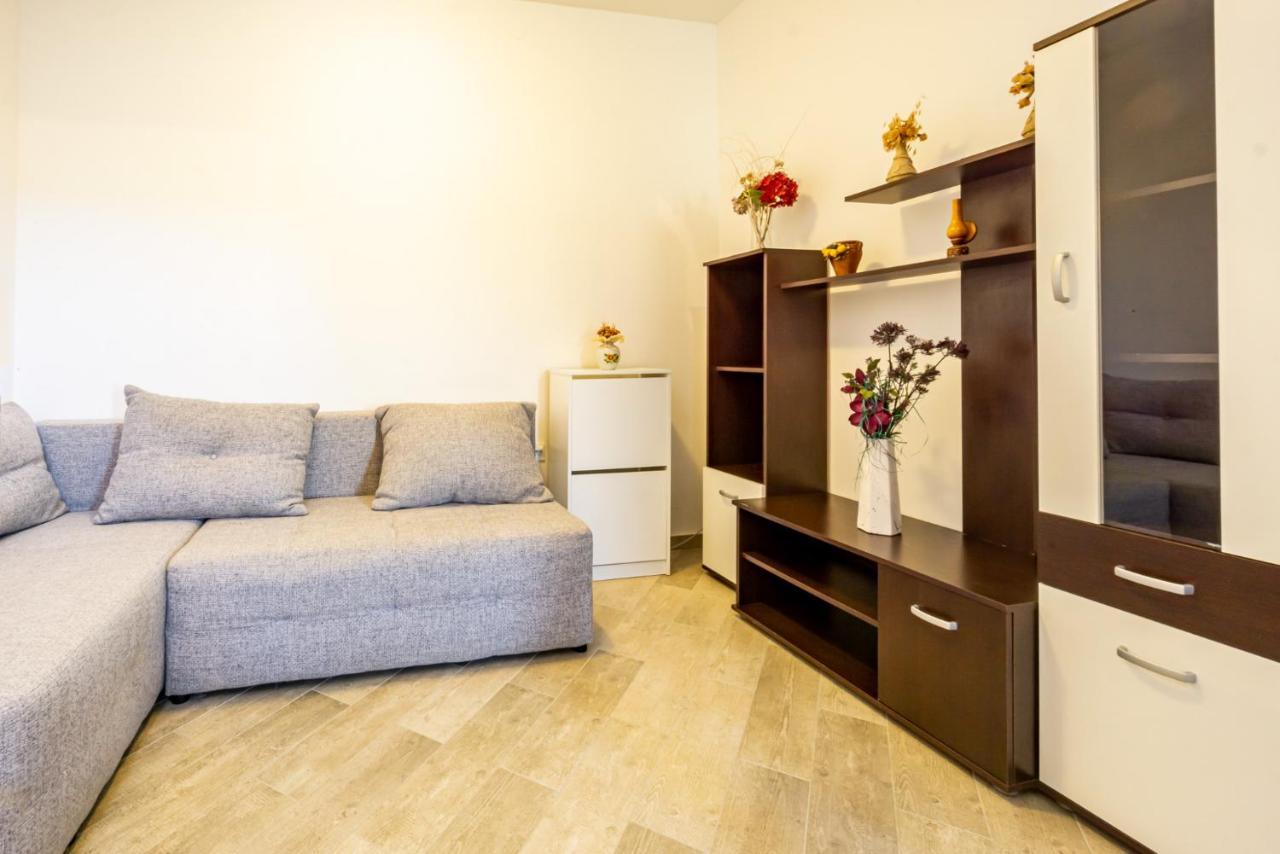 Kob Orog Good Location With Sea Views And Modern Decor Apartment Metajna Luaran gambar