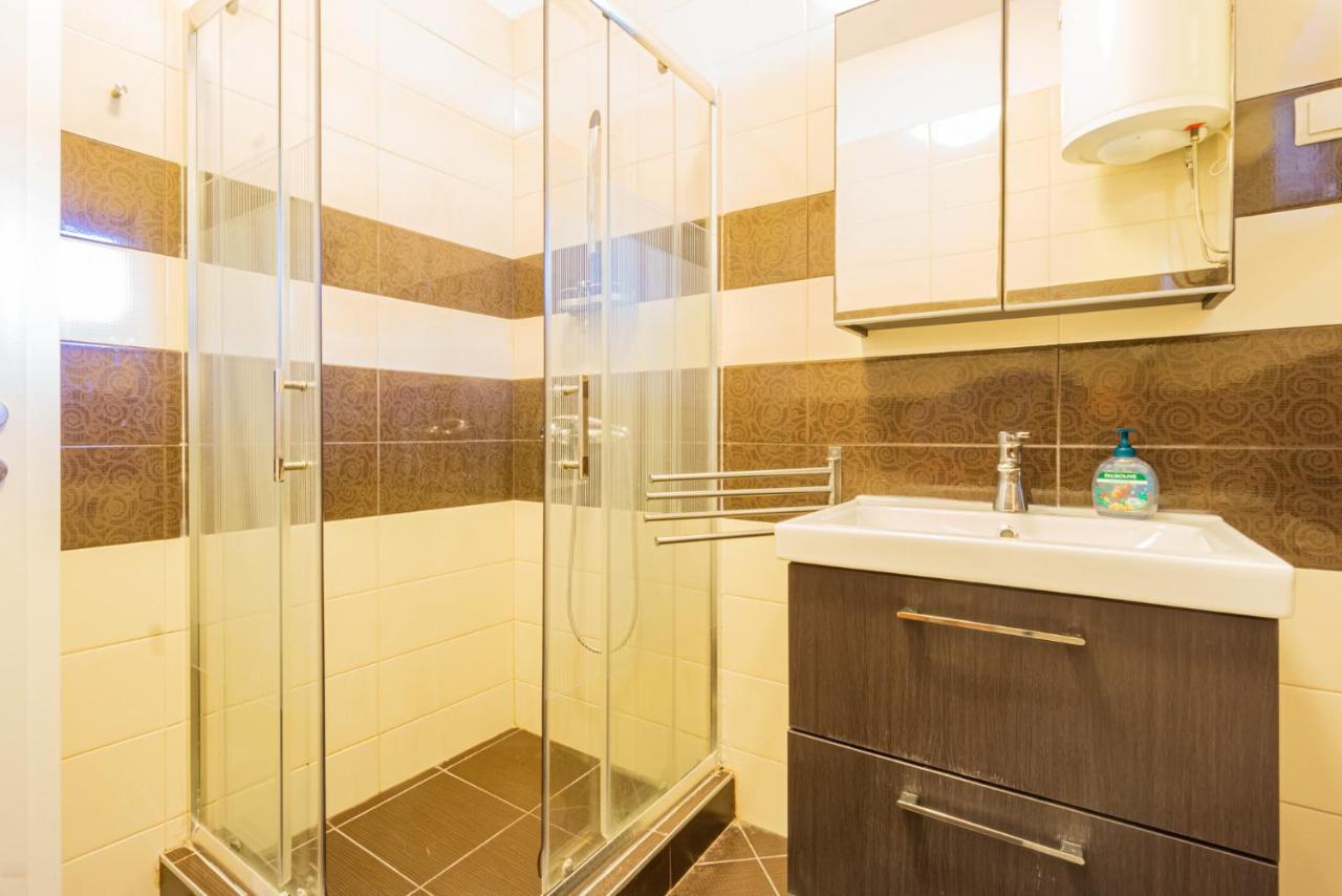 Kob Orog Good Location With Sea Views And Modern Decor Apartment Metajna Luaran gambar