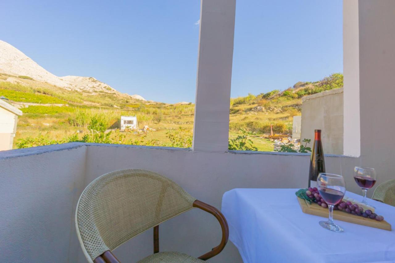 Kob Orog Good Location With Sea Views And Modern Decor Apartment Metajna Luaran gambar