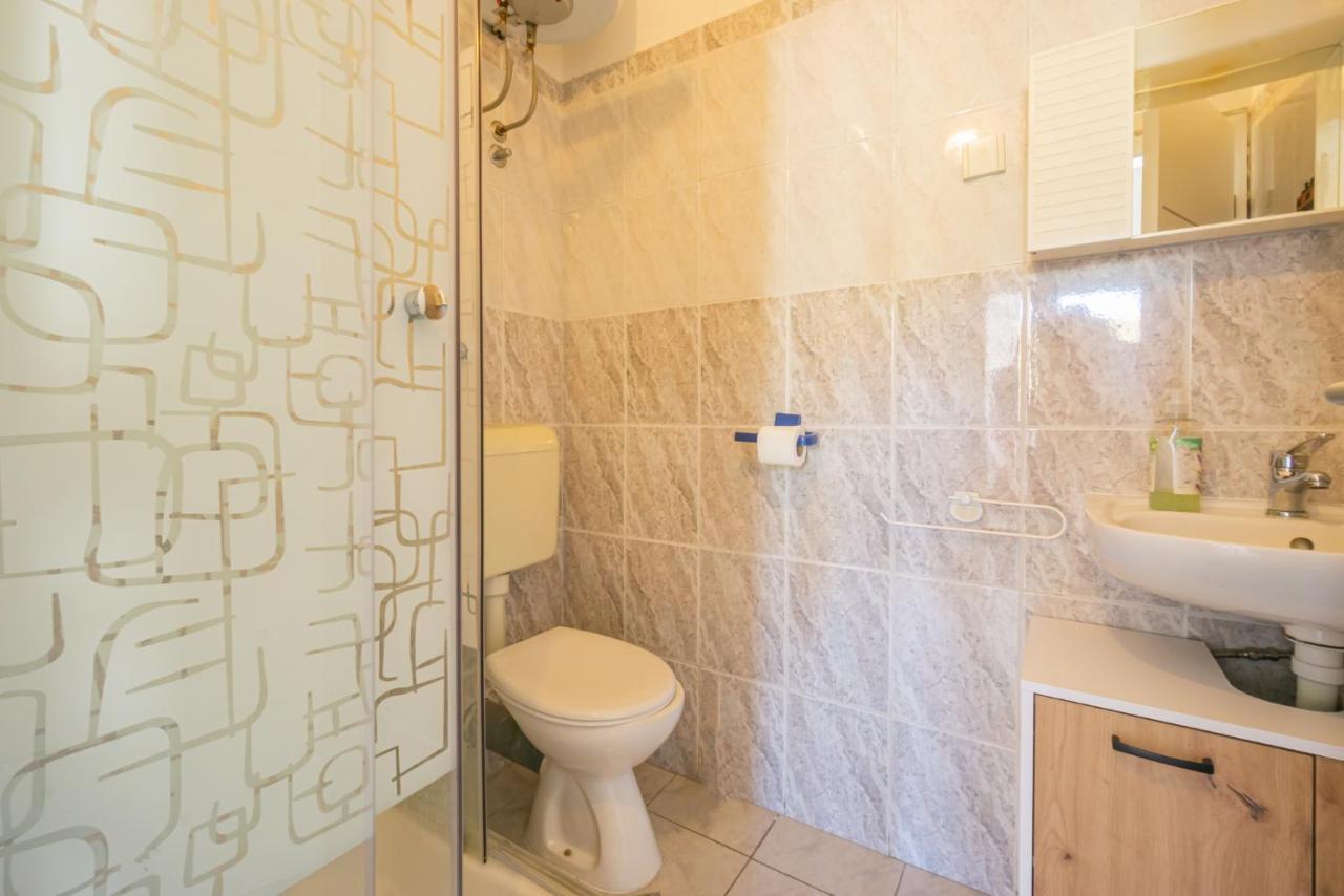 Kob Orog Good Location With Sea Views And Modern Decor Apartment Metajna Luaran gambar